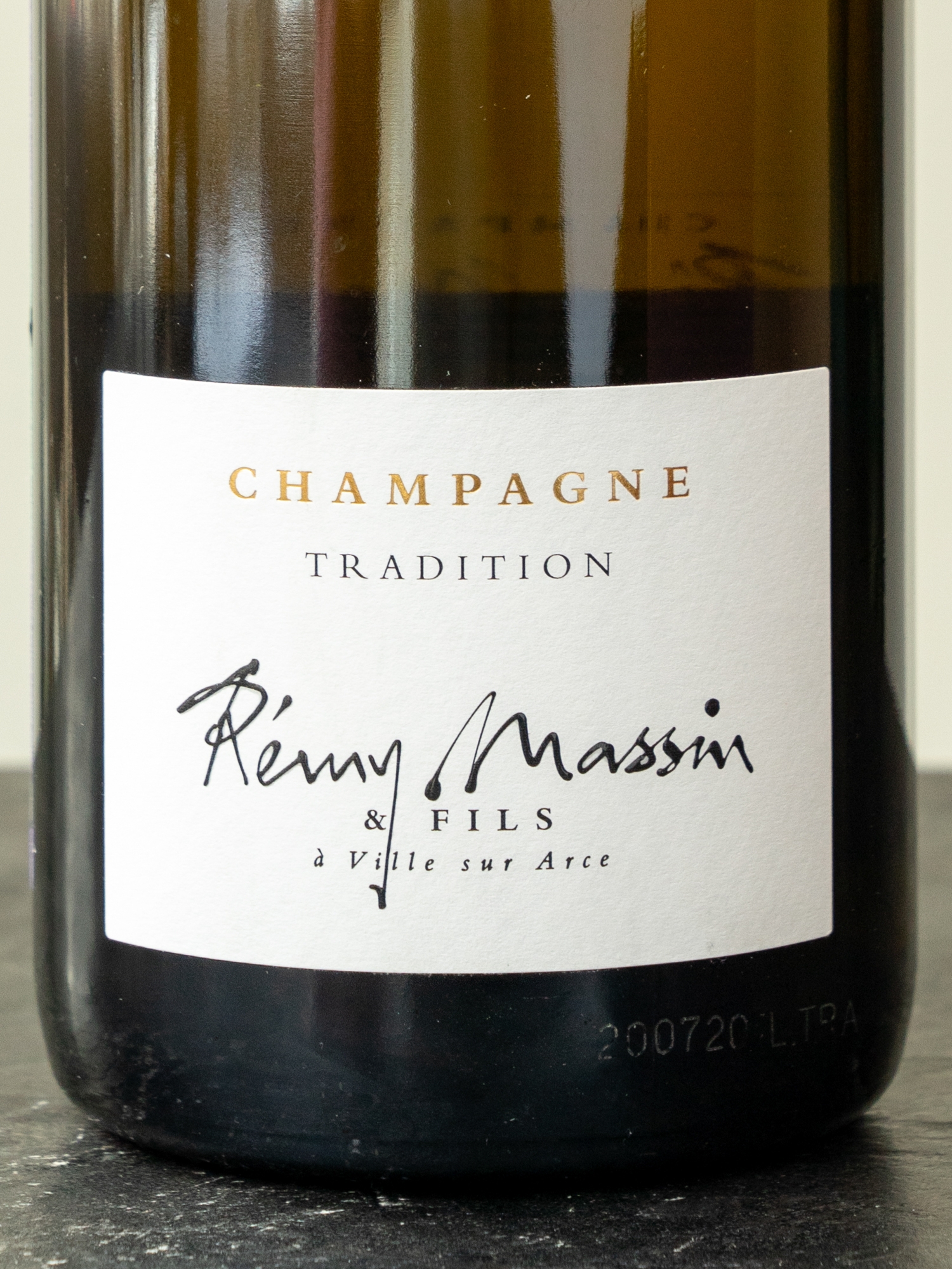 Шампанское Remy Massin Tradition Brut Champagne / Традисьон брют Реми Массен