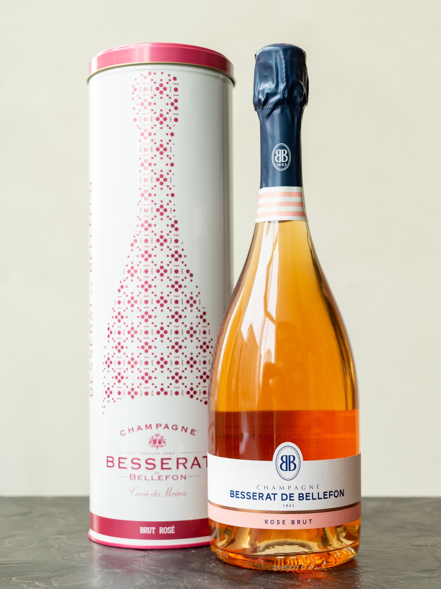 Подарочная упаковка Besserat de Bellefon Cuvee des Moines Brut Rose