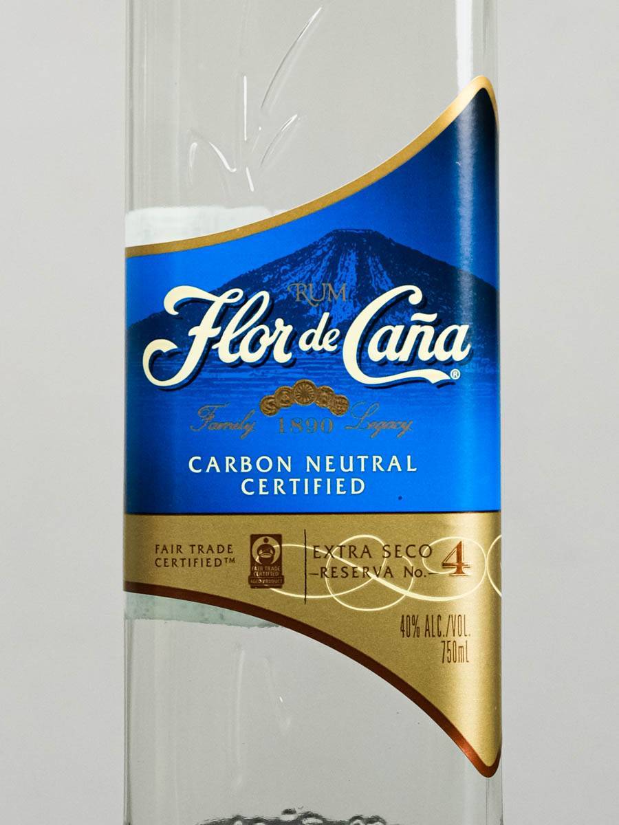 Ром Flor de Cana Extra Seco / Флор де Канья Экстра Секко