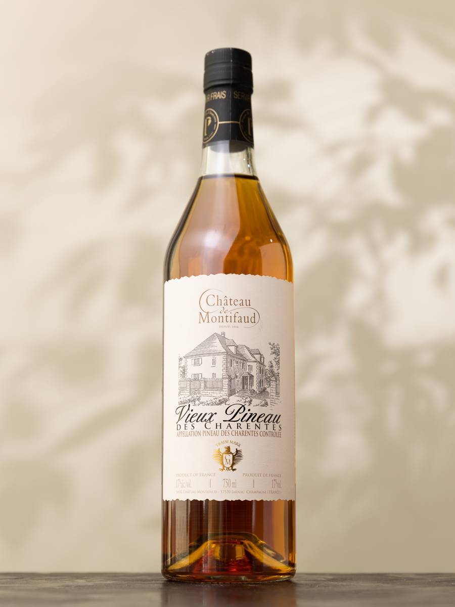 Вино Vieux Pineau des Charentes Blanc / Вье Пино де Шарант. Шато де Монтифо Блан