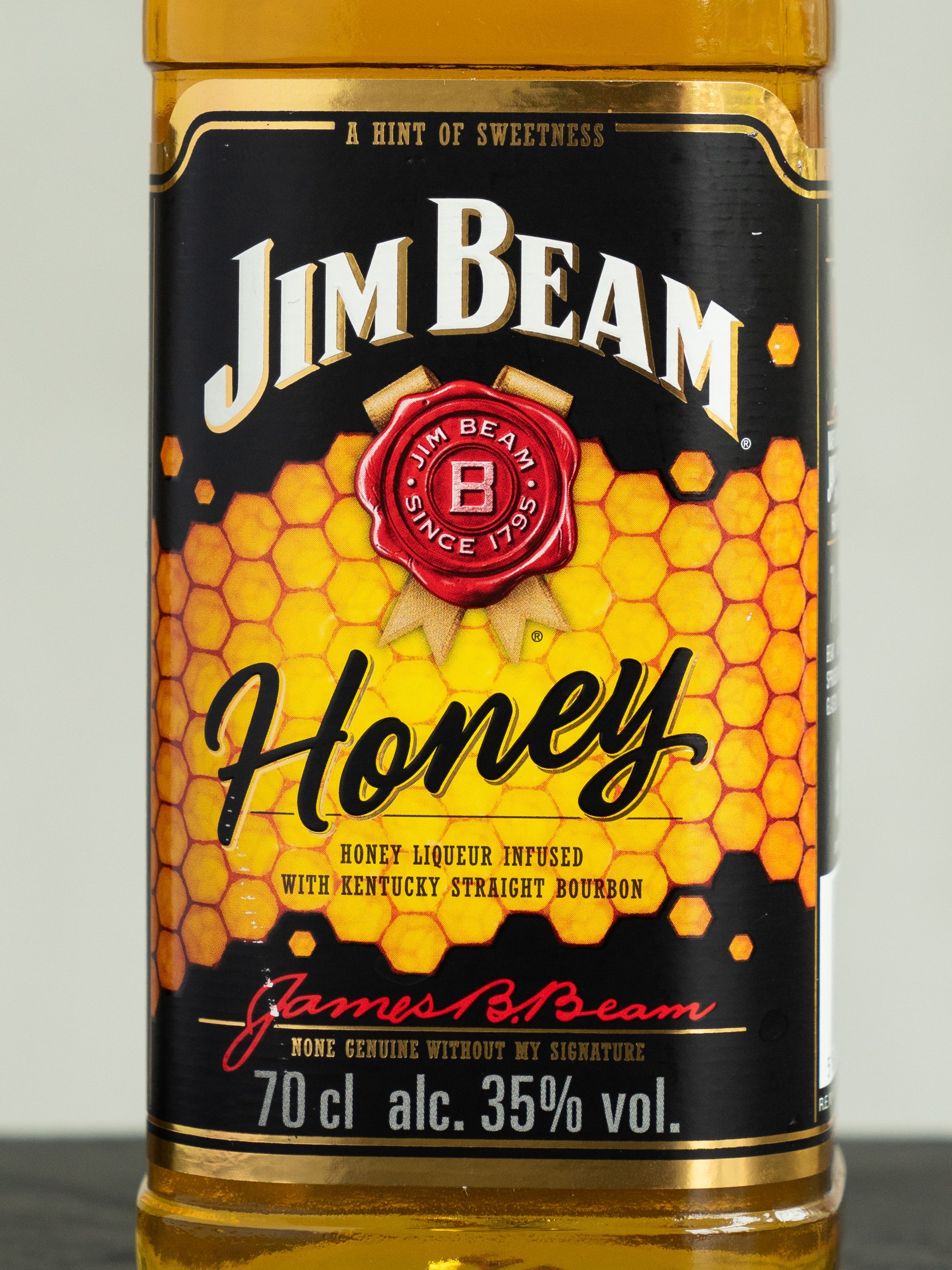Этикетка Jim Beam Honey bourbon