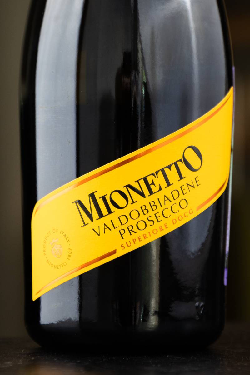 Игристое вино Prosecco Valdobbiadene Superiore Extra Dry Mionetto / Просекко Вльдоббьядене Супериоре Экстра Драй Мионетто