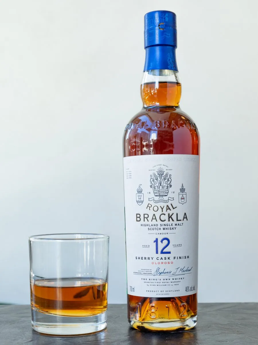 Виски royal. Royal Brackla 12. Виски Роял Бракла. Виски Роял Бракла 12 лет. Роял парк виски.