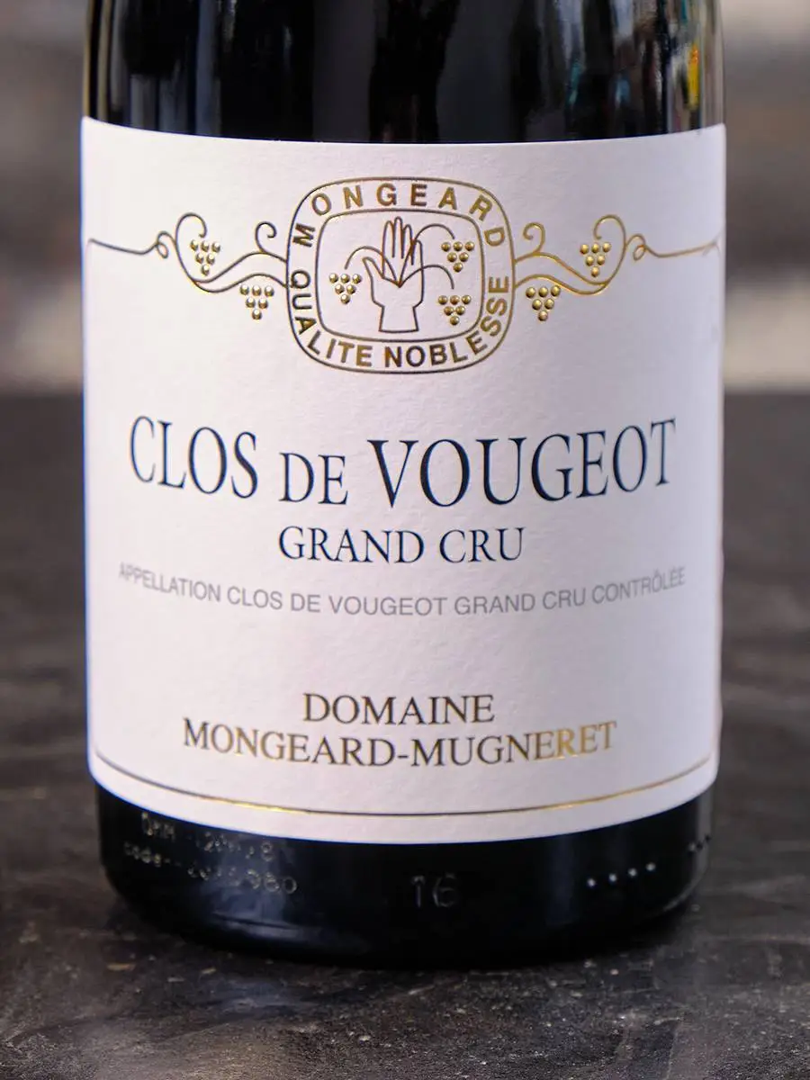 Этикетка Clos de Vougeot Grand Cru Mugneret 2018
