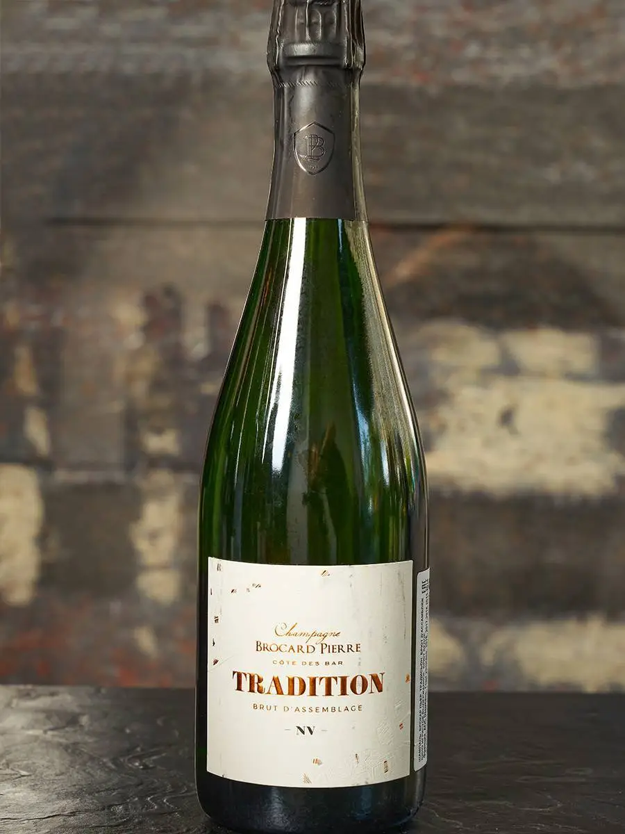 Шампанское Brocard Pierre Tradition Brut d Assemblage Champagne / Брокар Пьер Традисьон Брют д'Ассамбляж